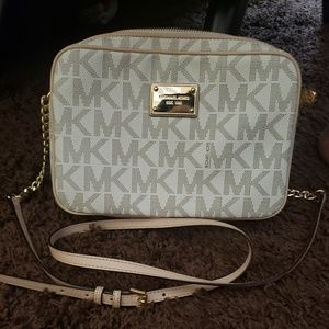 Michael Kors Crossbody